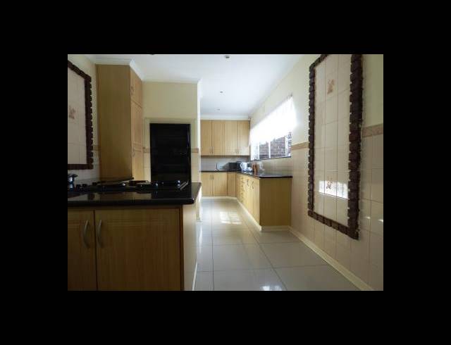4 BEDROOM HOUSE FOR SALE IN SUNWARD PARK